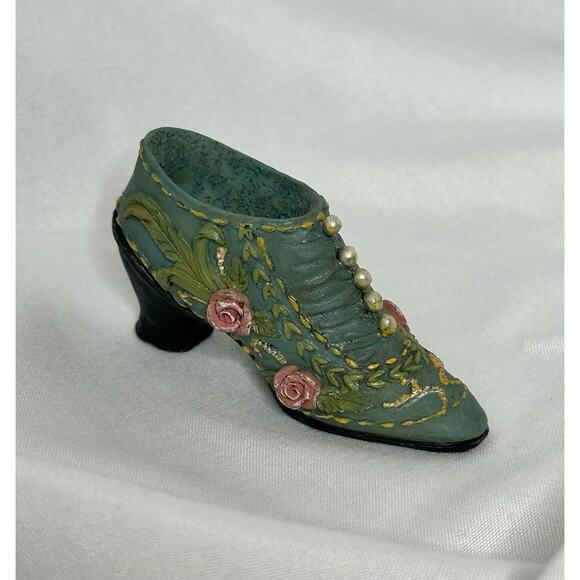 Collection of Womens Shoe Figurines (6), Victorian Style Miniature boots heels - Picture 6 of 16